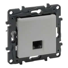 Розетка комп'ютерна RJ45 CAT5e UTP Legrand NILOE STEP 863359 колір алюміній