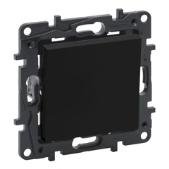 Переключатель 1-кл перекрестный 10А клеммы винтовые Legrand NILOE STEP 863507 цвет черный