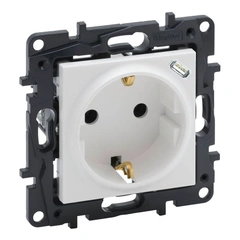Розетка із з/к 16 A+USB Тип C 1,5 A 250 В автоматичні клеми Legrand NILOE STEP 864127 колір білий