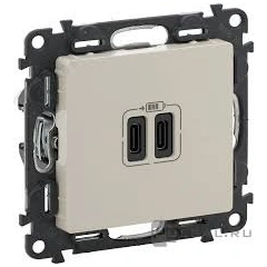 Розетка з двома USB-роз'ємами тип C + тип C 240V/5V 3000мА Legrand Valena Life 753207, колір слонова кістка