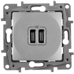 Розетка з двома USB-роз'ємами тип C + тип C 240V/5V 3000мА Legrand Etika 672435, колір алюміній