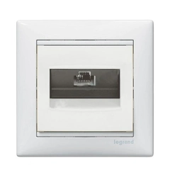 Компьютерная розетка 1хRJ45 6кат UTP 774246 Legrand Valena, цвет белый