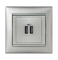 Розетка USB (2 выхода) Valena Legrand 770270, цвет алюминий металлик