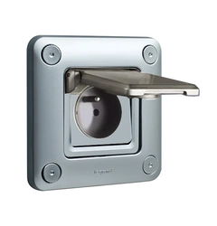Розетка электрическая с крышкой IP55 IK10 Legrand Soliroc™