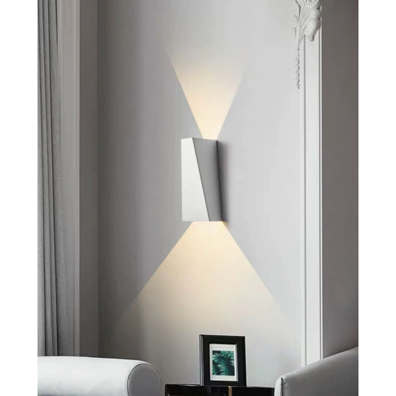 Настінна серія світильників Pace Wall Lamp
