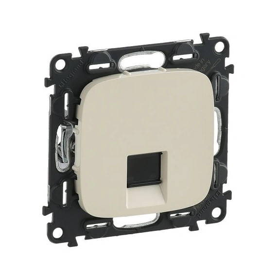 Розетка PC-1 комп'ютерна RJ45 UTP 6.cat., Valena Allure, колір слонова кістка