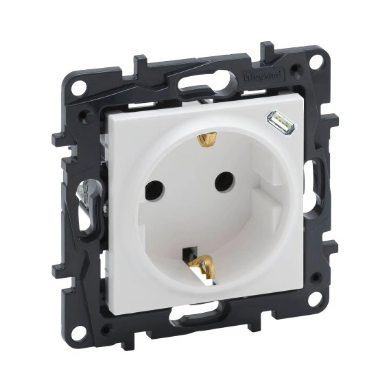 Розетка із з/к 16 A+USB Тип C 1,5 A 250 В автоматичні клеми Legrand NILOE STEP 864127 колір білий
