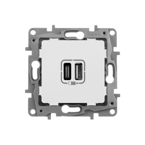 Розетка с двумя USB-разъемами тип A+ тип C 240V/5V 3000мА Legrand Etika 672236, цвет белый